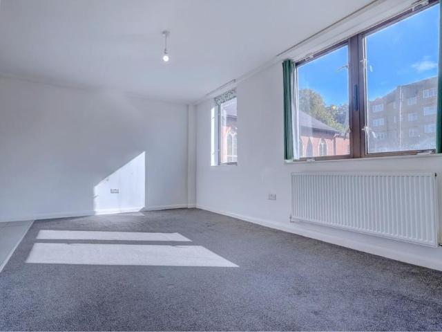 Apartment for rent in Hughenden Valley, High Wycombe