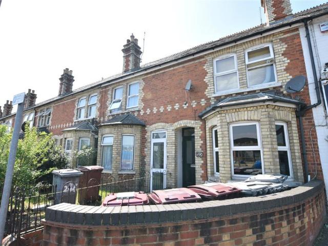 Flat for rent in Whitley, Reading