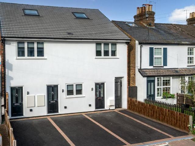 Flat for rent in Batchworth, Hertfordshire