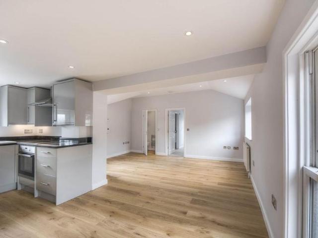 Apartment for rent in Arundel, Clapham