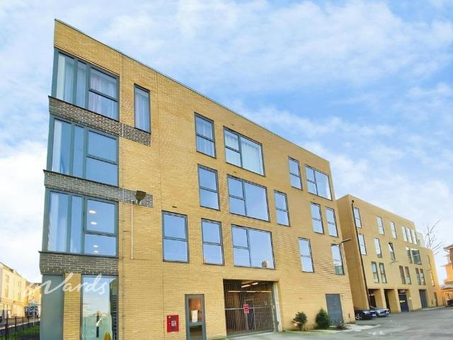 Flat for rent in Midway, Kent