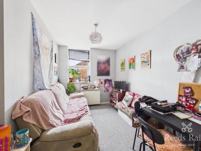 Apartment for rent in Belle Isle, West Yorkshire