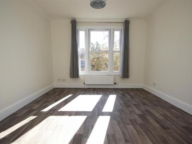 Apartment for rent in Newtown, Cambridge