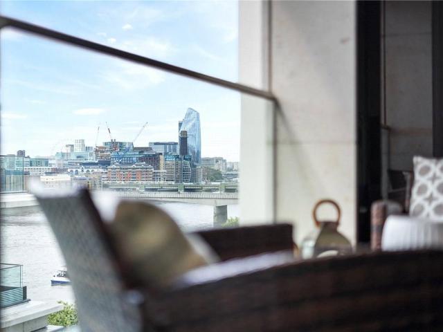 Flat for rent in Lyons, Greater London
