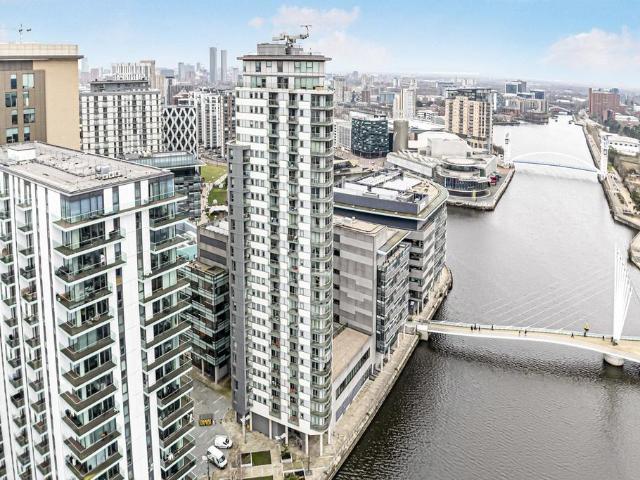 Flat for rent in Salford, Greater Manchester