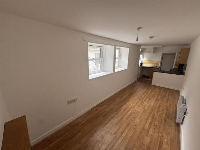 Apartment for rent in Lamellion, Cornwall