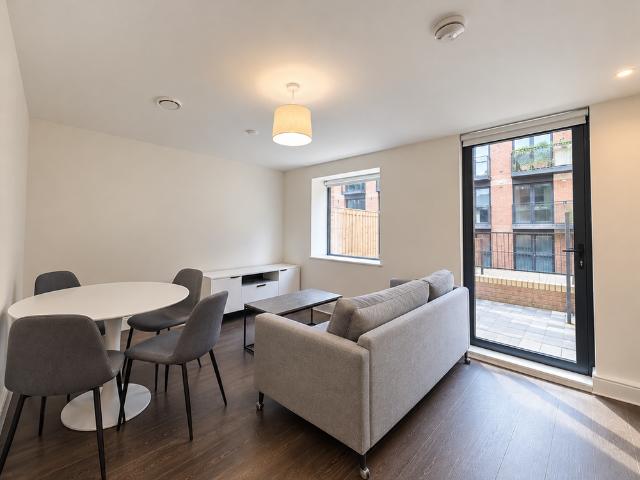 Apartment for rent in High Wycombe Community Board, High Wycombe