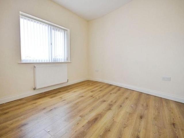 Apartment for rent in Langbridge, Winford