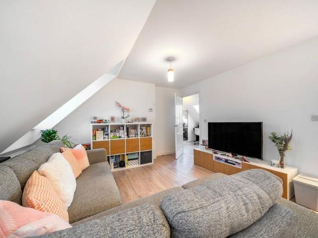 Apartment for rent in Great Faringdon, Dromore