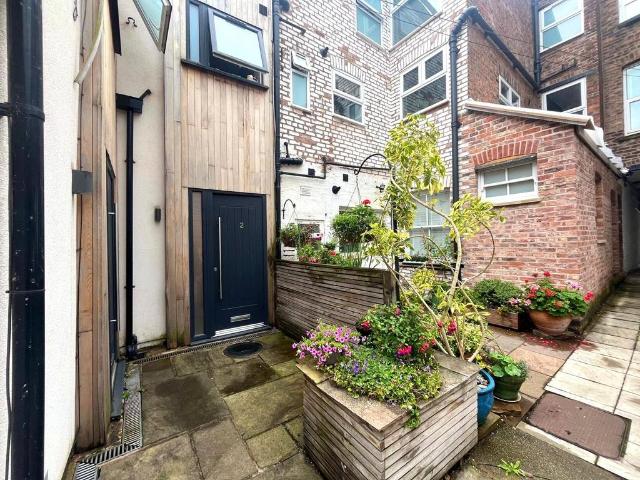 Flat for rent in Trafford Park, Greater Manchester