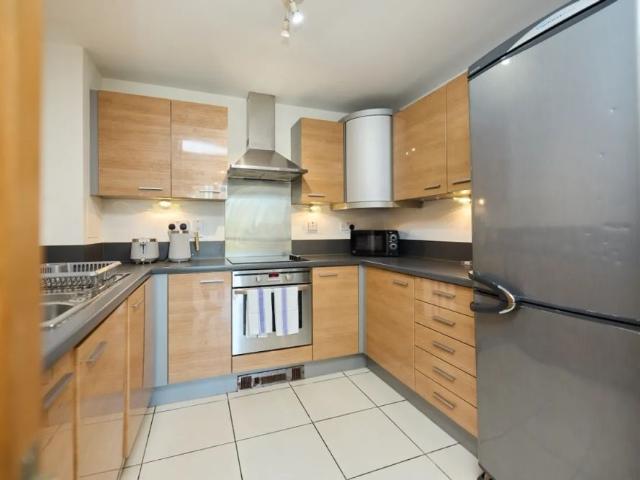 Apartment for rent in Mill Meads, Greater London