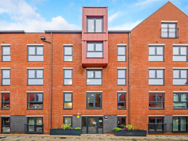 Flat for rent in Enborne, West Berkshire