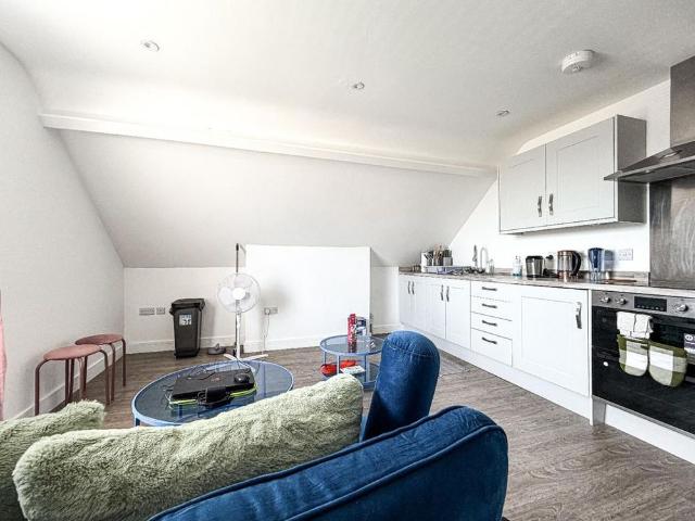 Apartment for rent in Firepool, Rumwell