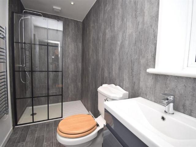 Apartment for rent in Daisy Hill, Bolton