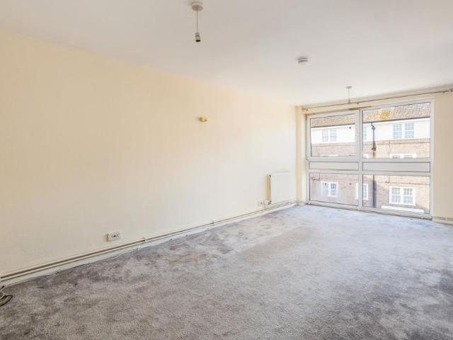 Apartment for rent in New Town, Horsham