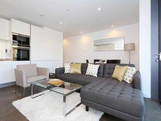 Flat for rent in Islington, Isle Of Man