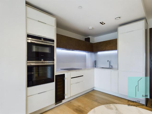 Flat for rent in Vauxhall, Greater London