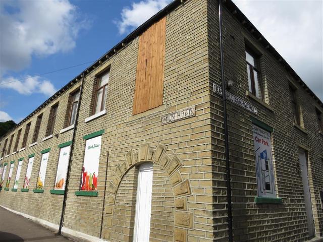 Flat for rent in Hillhouse, Huddersfield