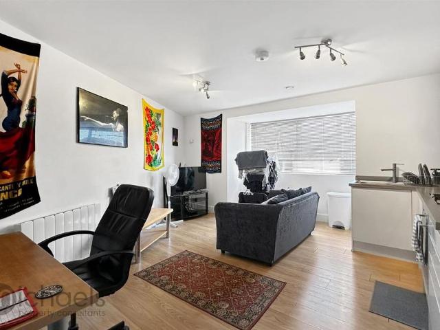 Apartment for rent in Hythe, Fordham Heath