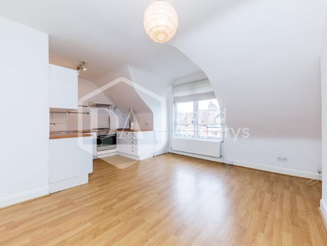 Apartment for rent in Crouch End, Greater London