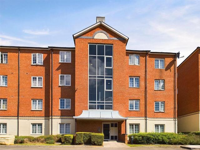 Flat for rent in Wotton, Gloucester