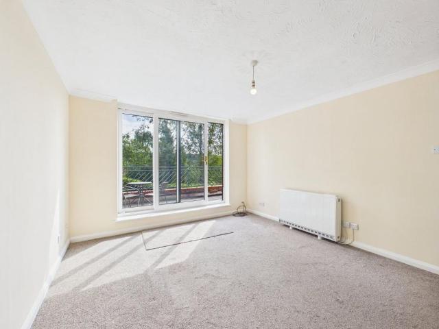 Apartment for rent in Cressex, Buckinghamshire