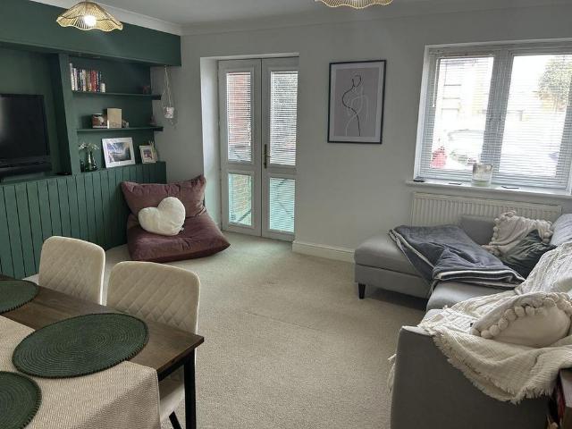 Apartment for rent in Lee-on-the-Solent, Middlecroft
