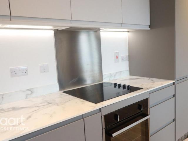 Flat for rent in Richmond Hill, West Yorkshire