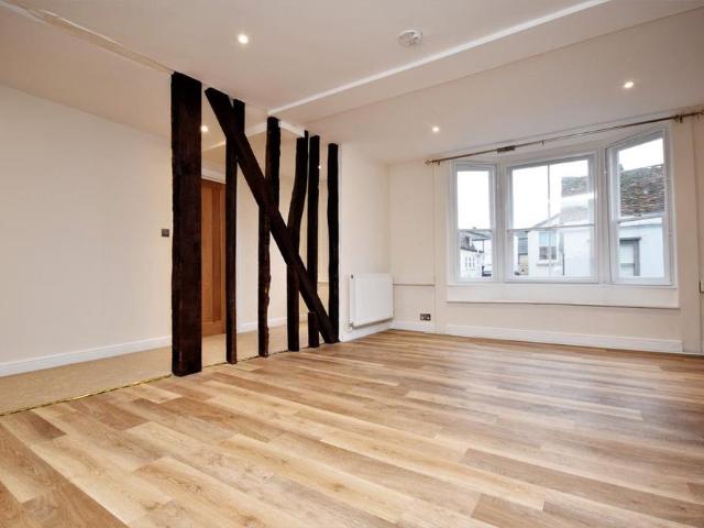 Apartment for rent in Pleasant Valley, Duton Hill