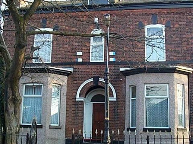 Flat for rent in Gorse Hill, Trafford Park