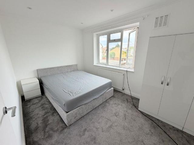 Apartment for rent in London Borough of Ealing, Greater London
