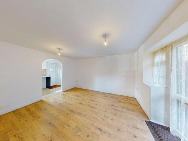 Apartment for rent in Chalkwell, Oad Street