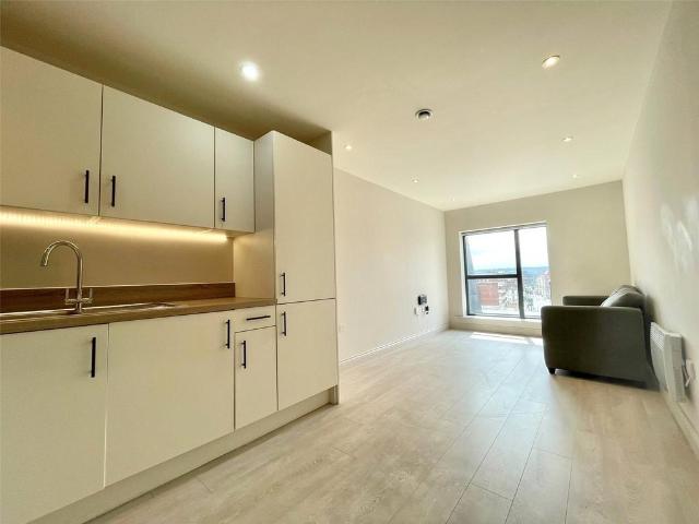 Flat for rent in Leylands, West Yorkshire