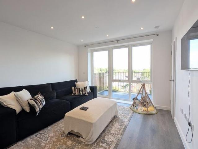 Apartment for rent in Watford Rural, Batchworth