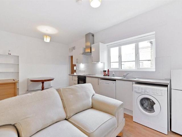 Apartment for rent in Iver, Iver Heath
