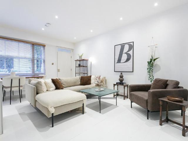 Flat for rent in Paddington, Isle Of Man
