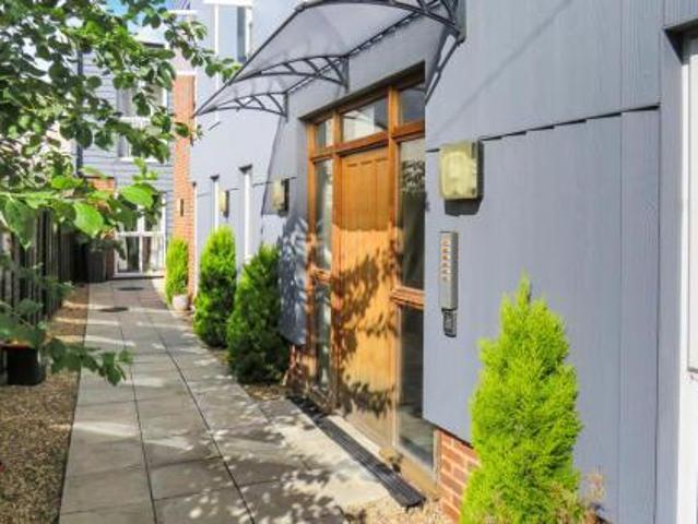 Flat for rent in Midway, Kent
