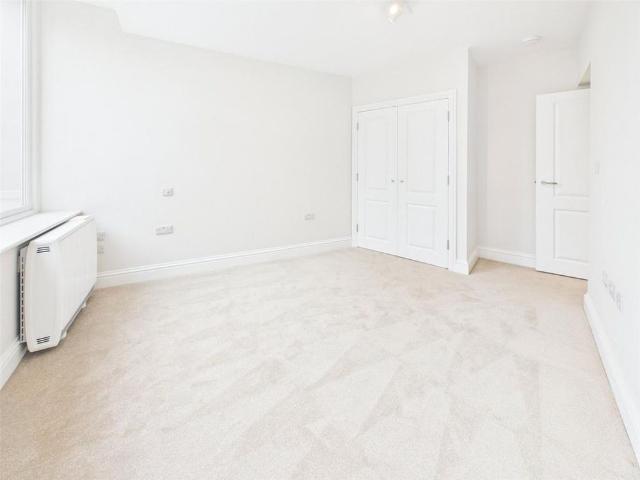 Apartment for rent in St Margarets, Greater London
