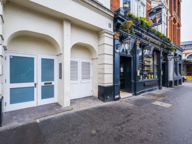 Apartment for rent in Blackfriars, Lyons