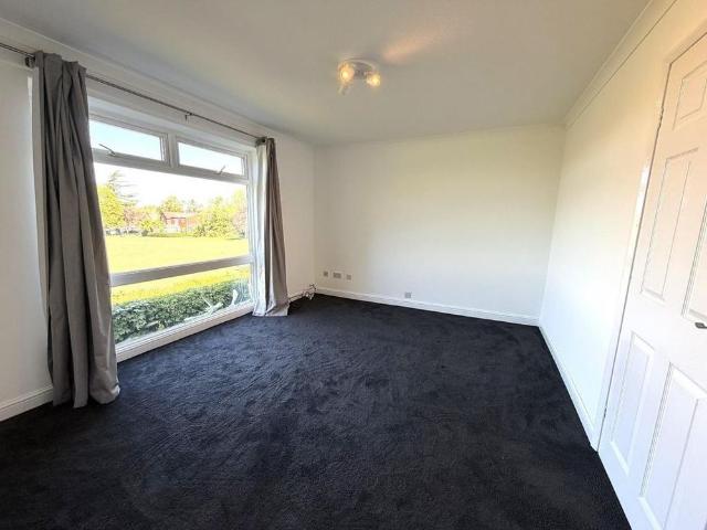 Apartment for rent in Colshaw Farm, Wilmslow