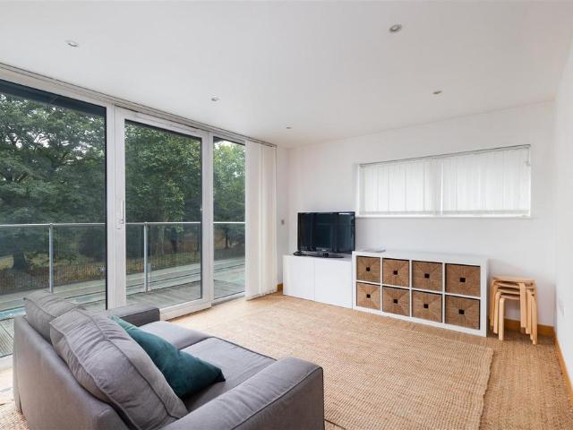 Flat for rent in Isle Of Man