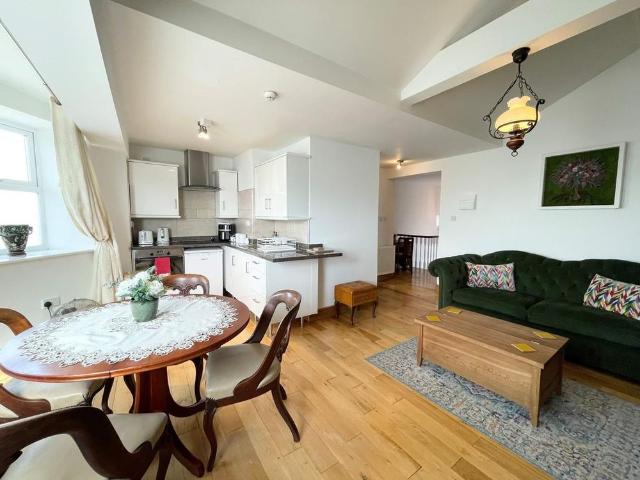 Apartment for rent in Upperton, Eastbourne