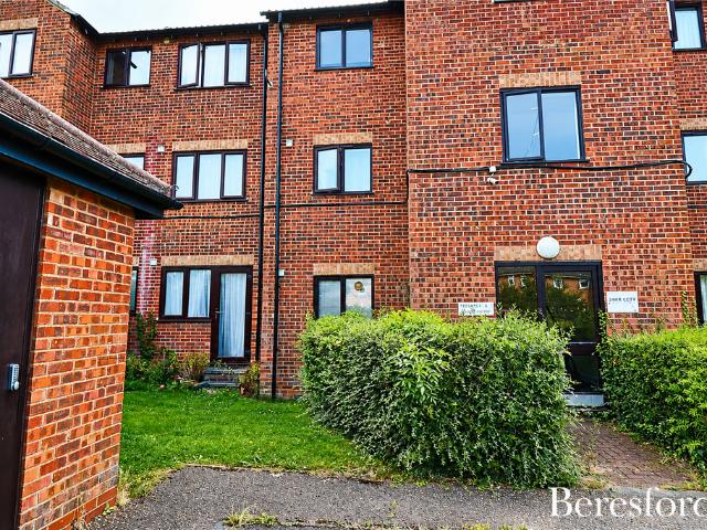 Flat for rent in Duton Hill, Essex