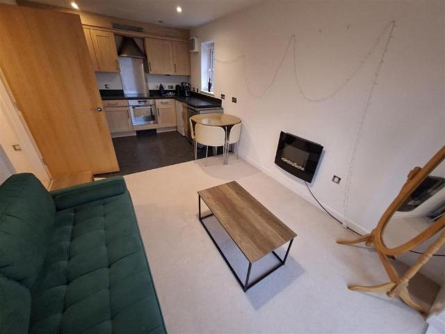 Apartment for rent in Falcon Lodge, Wales