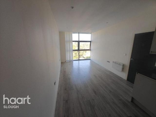 Apartment for rent in Slough