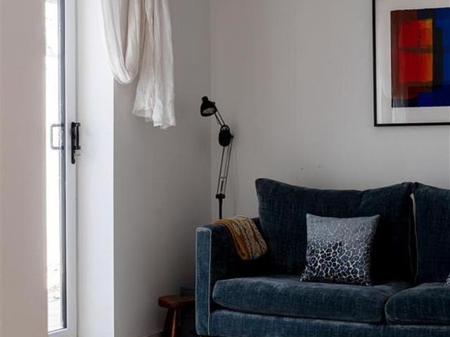 Apartment for rent in South Park, Red Hill