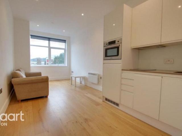Apartment for rent in Spring Park, Luton