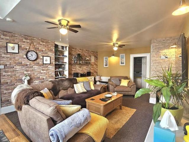 Apartment for rent in Livermead