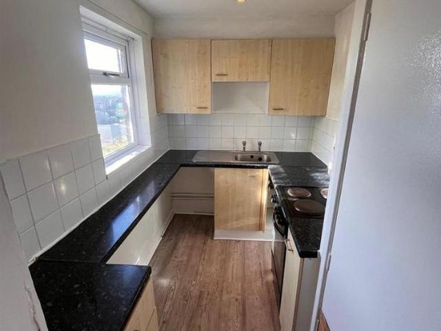 Apartment for rent in Nangreaves, Wales