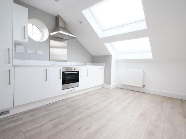 Apartment for rent in Midway, Kent